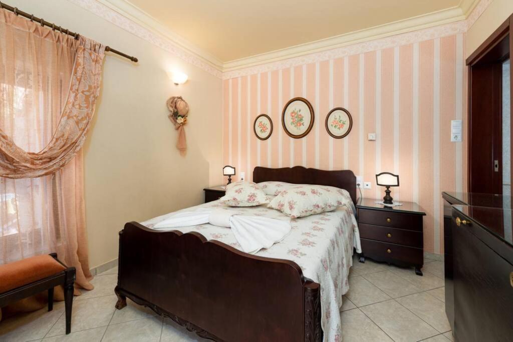 Marigoula House Villa Pombia Bagian luar foto