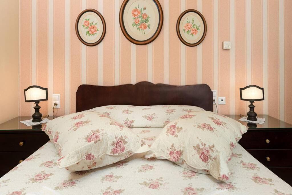 Marigoula House Villa Pombia Bagian luar foto